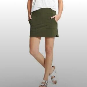 Athleta Chelsea Green Skort with Zipper Lockets, 10